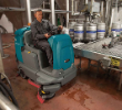 T12 Lavadora de condutor sentado compacta a bateria alt 20
