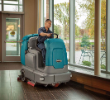 T12 Lavadora de condutor sentado compacta a bateria alt 13