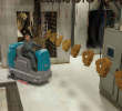 T12 Lavadora de condutor sentado compacta a bateria alt 14