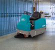 6100 Varredora de pavimentos subcompacta de condutor sentado a bateria alt 12